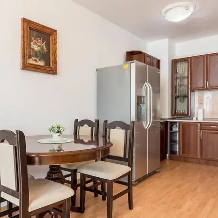 Apartment Unique With Pool And Sauna *