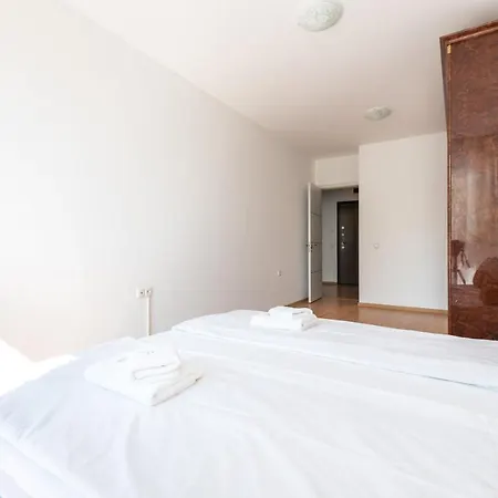 Unique With Pool And Sauna Apartment