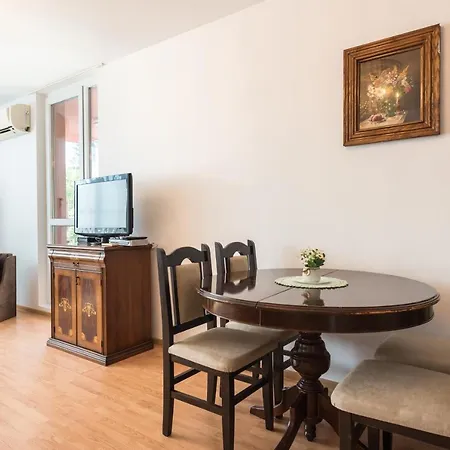 Unique With Pool And Sauna Várna