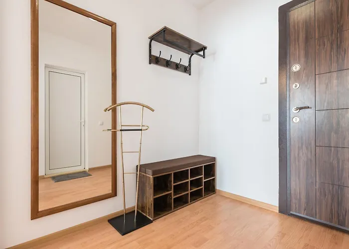 Apartament Unique With Pool And Sauna Warna
